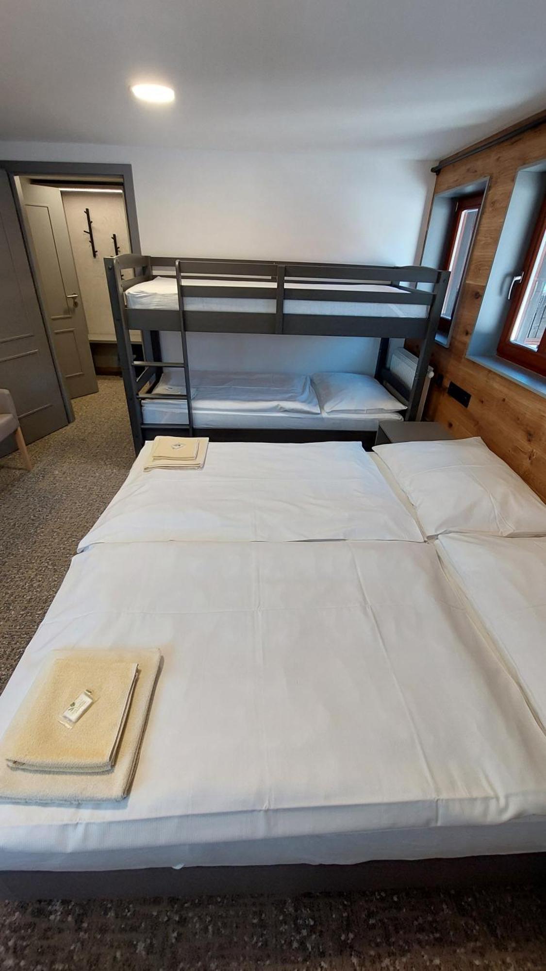 Hotel Bouda Jana Pec pod Snezkou Esterno foto